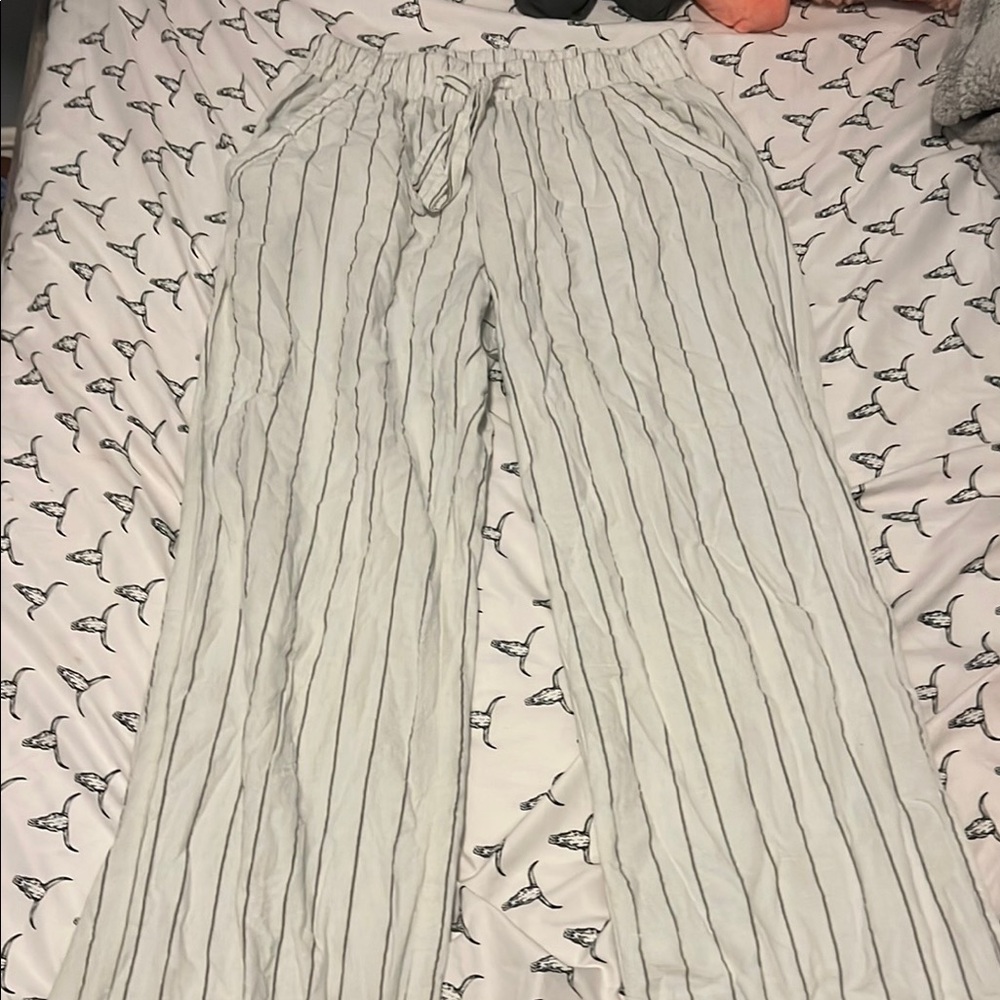 Sienna Sky White and Black Textured Pants